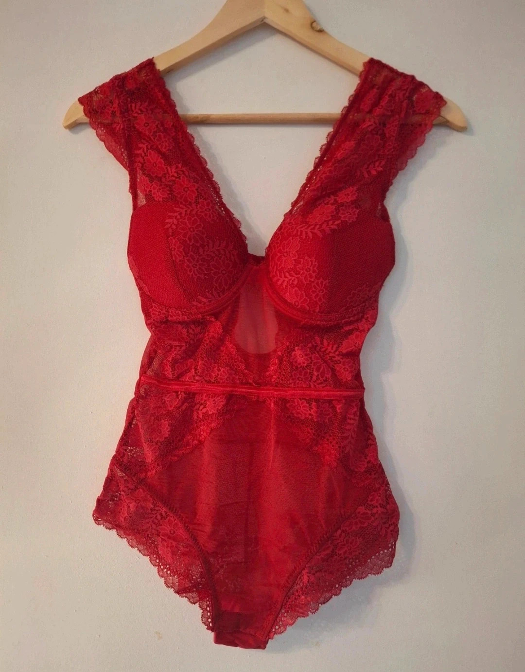 Body en dentelle Rouge classique intemporel