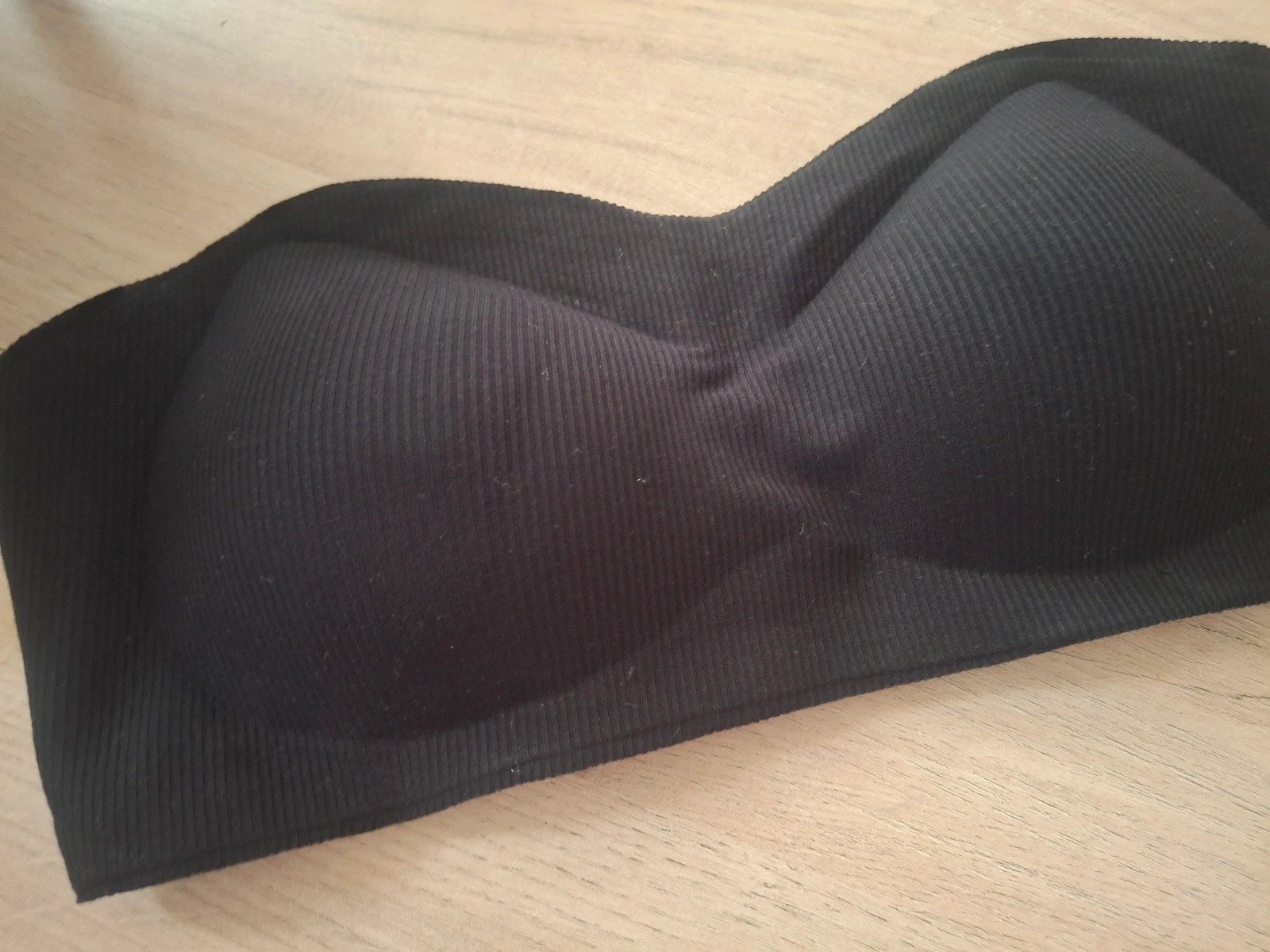 Brassière bandeau noir sans couture sans bretelles