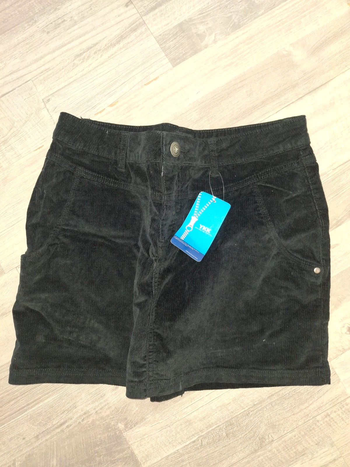 Petite jupe noire – taille XL / 42 / 14