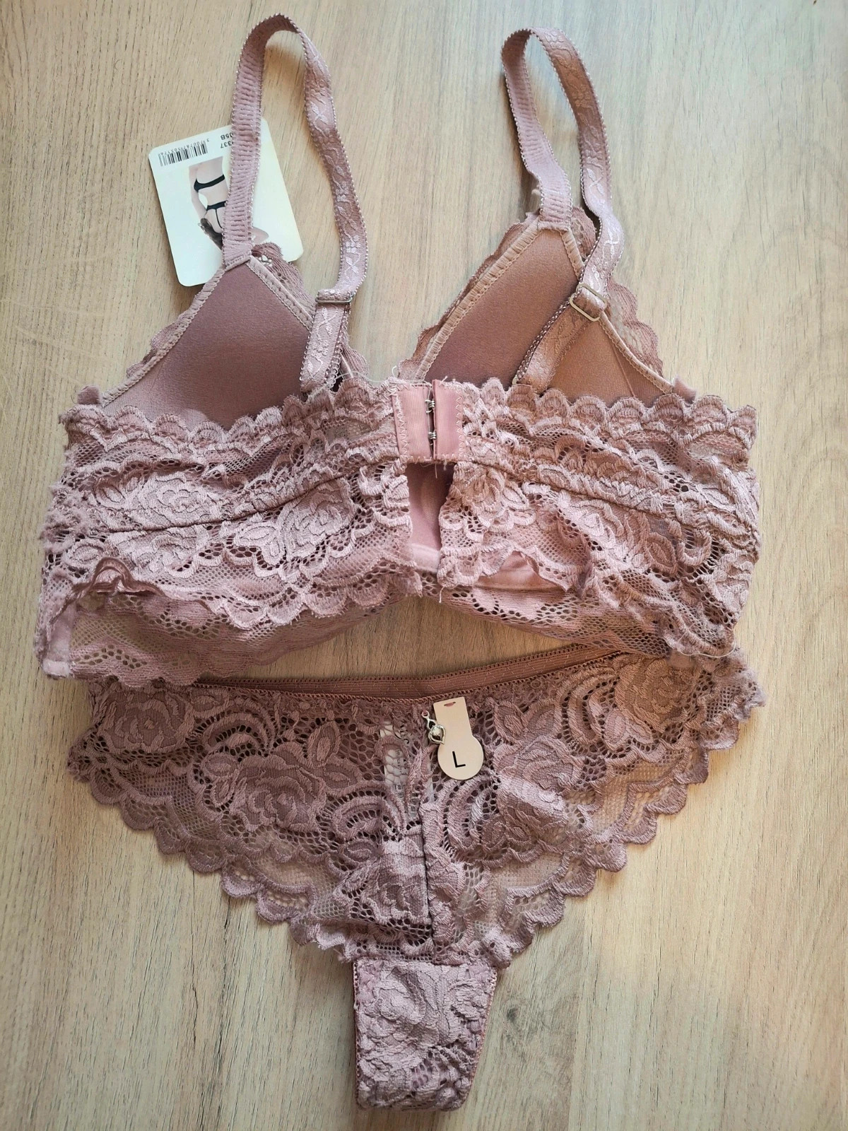 Ensemble lingerie en dentelle – Ancona – taille S / 36 / 8 2