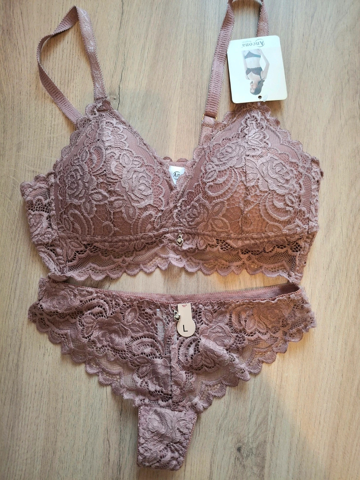 Ensemble lingerie en dentelle