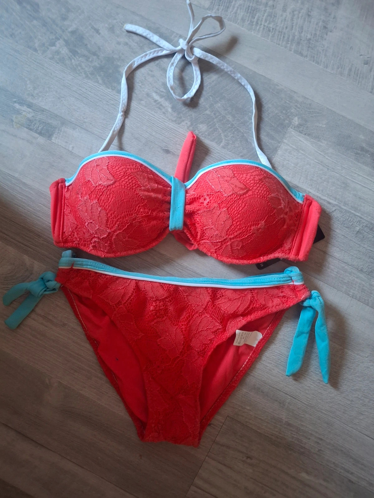 Maillot 2pces en dentelle style bandeau