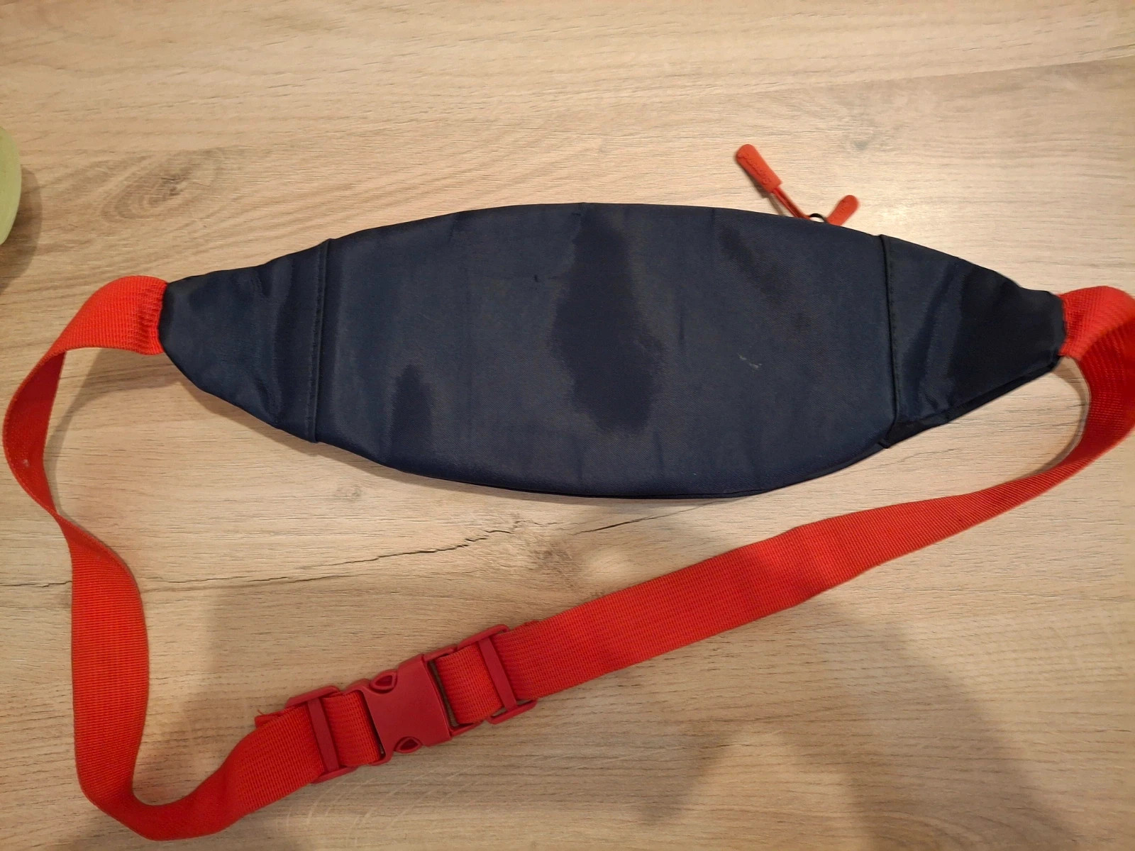 Pochette banane bleu marine – Supreme 3