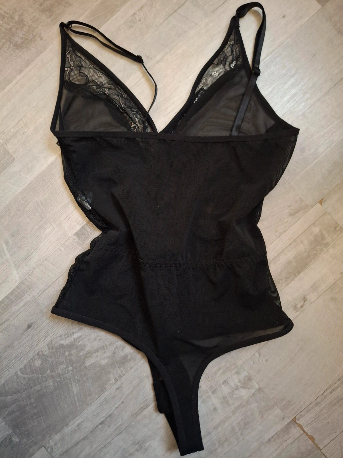 Body noir en dentelle – Noir – taille M / 38 / 10 5