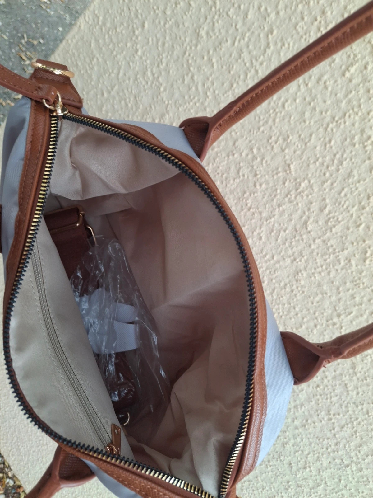 Sac bandoulière tissu imperméable gris clair – Local 3