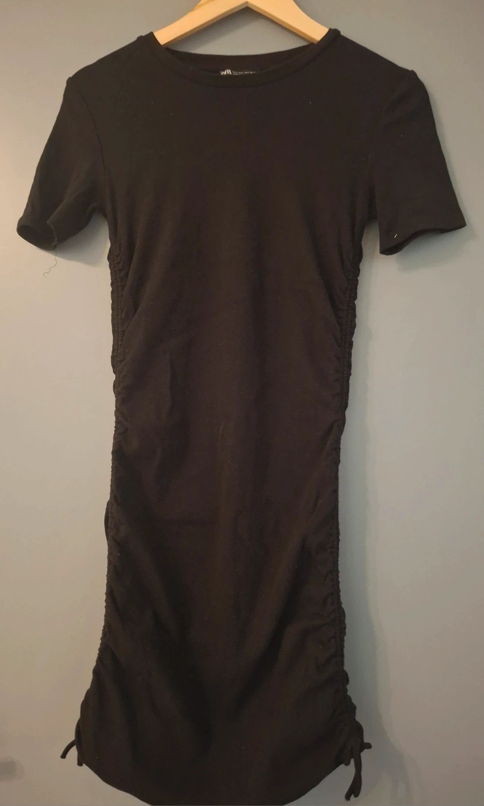 Robe noire Coupe ajustable près du corps Zara – Zara – taille XL / 42 / 14 4