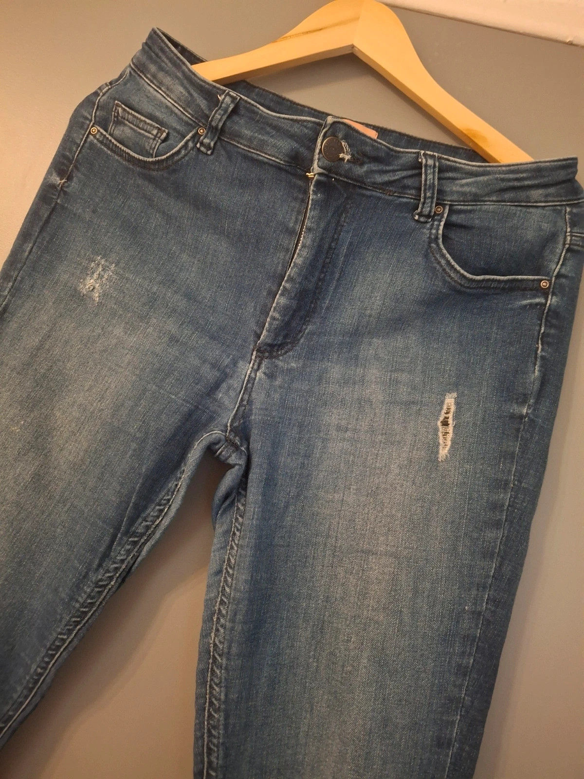 Jean bleu clair sympa original avec des trous – ONLY – taille XL / 42 / 14 2