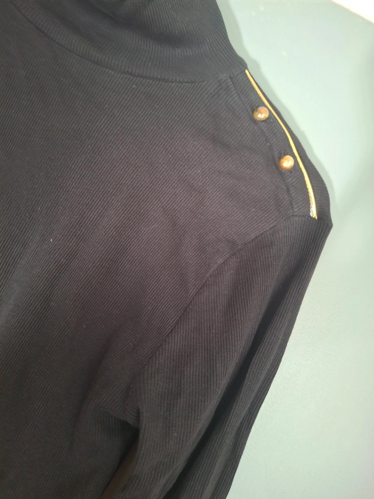 Pull col montant Noir effet côtelé CL Essential – CL Essentials – taille L / 40 / 12 4