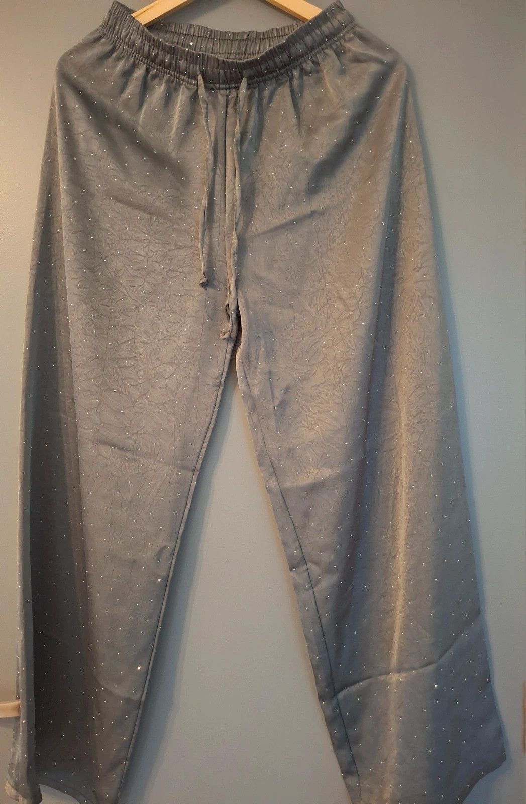 Pantalon effet satin style palazzo Gris – kimery – taille M / 38 / 10 5