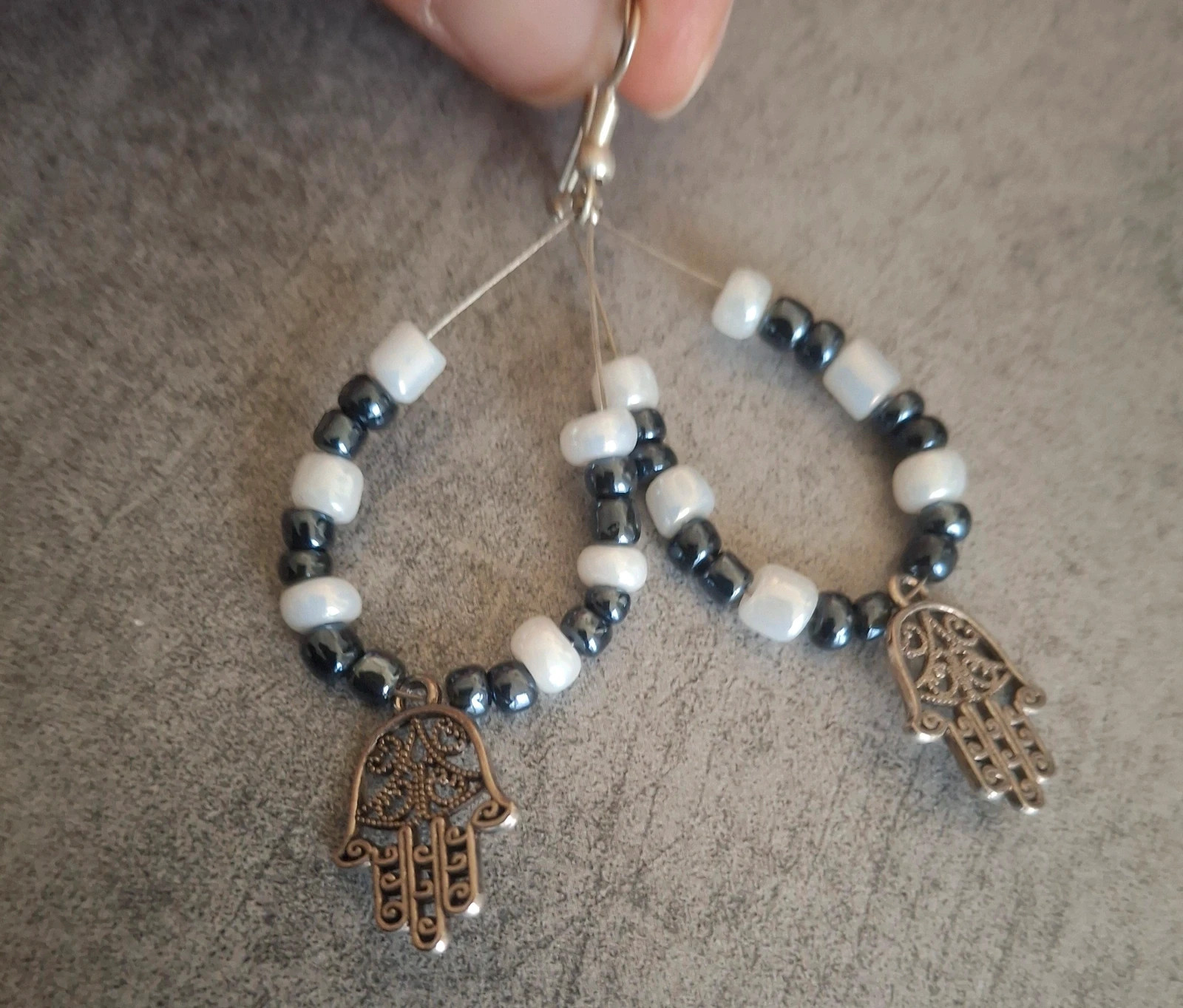 Boucles d’oreilles 2 paires fantaisie perles et charms – Fait Main 2