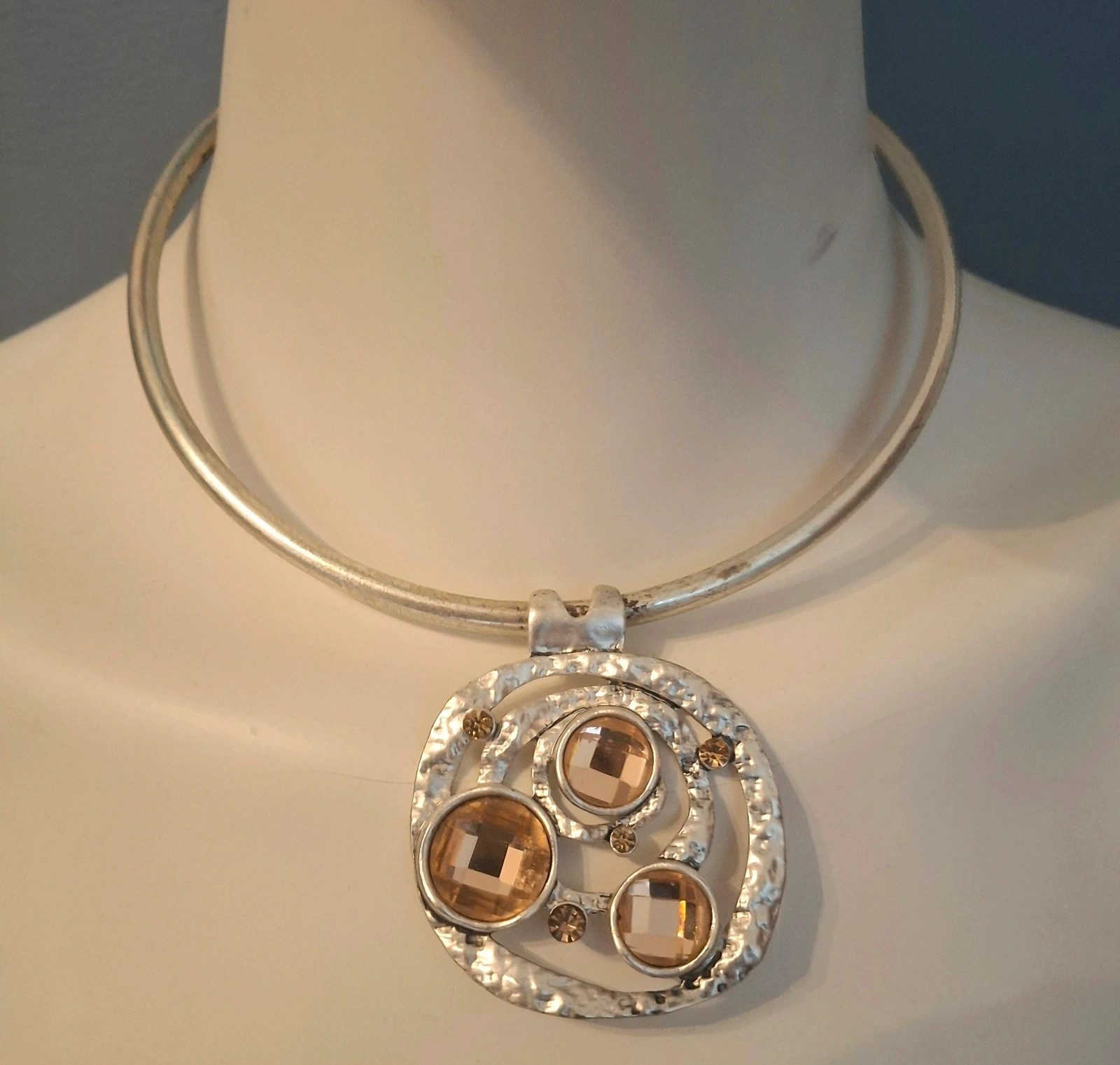 Collier style raz de cou Argenté Vintage