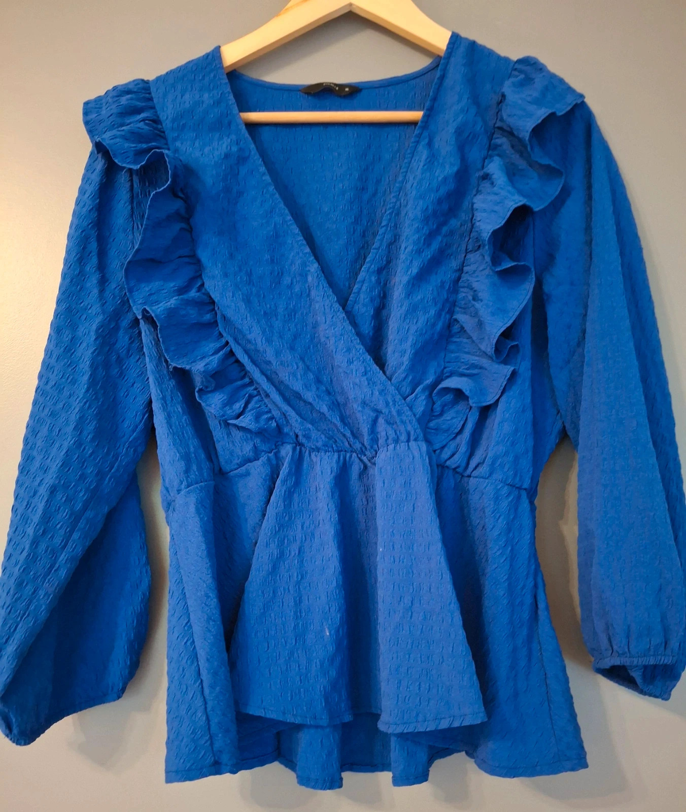 Blouse cache cœur bleu électrique