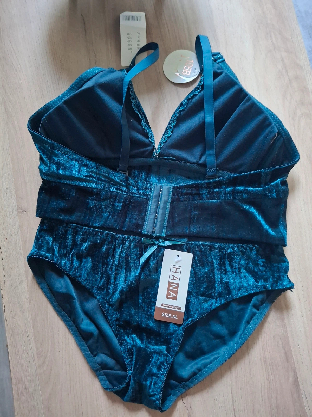 Ensemble lingerie effet velours sans armatures – Hana – taille XL / 42 / 14 4