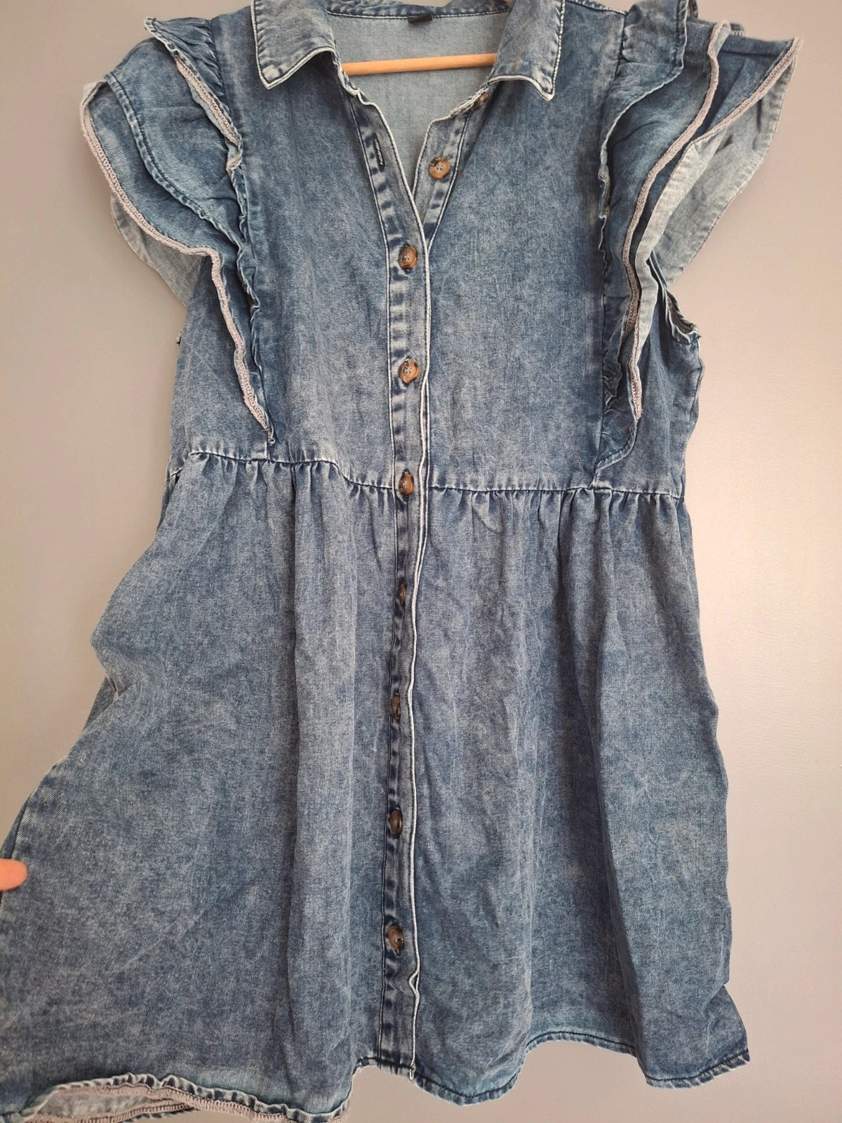 Robe en jean bleu clair tendance et intemporel