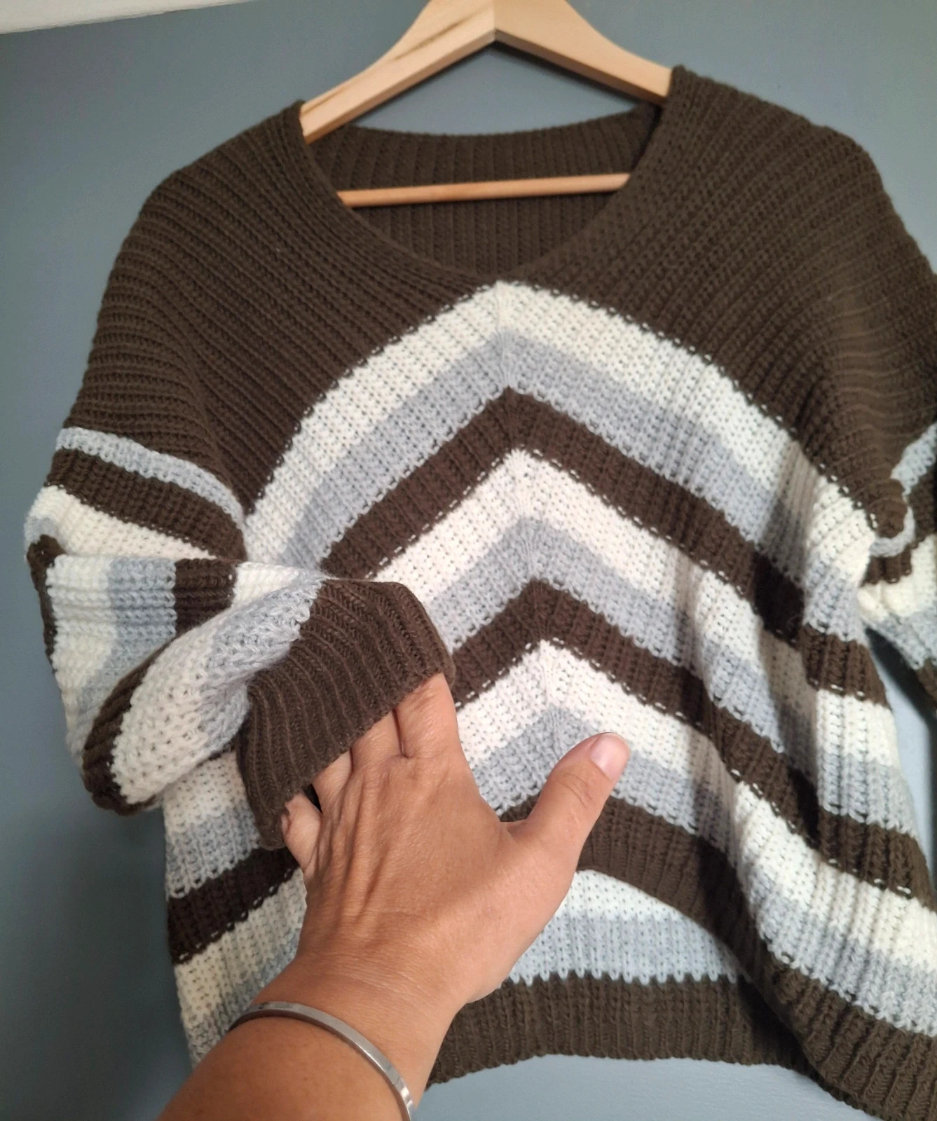 Pull maille Rayures couleur Kaki et blanc – boutique indépendante – taille Taille unique 3