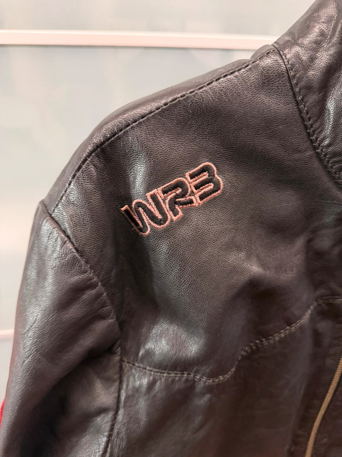 Chaqueta de piel jack & jones racing edition auténtica – Jack & Jones – taille XL 3