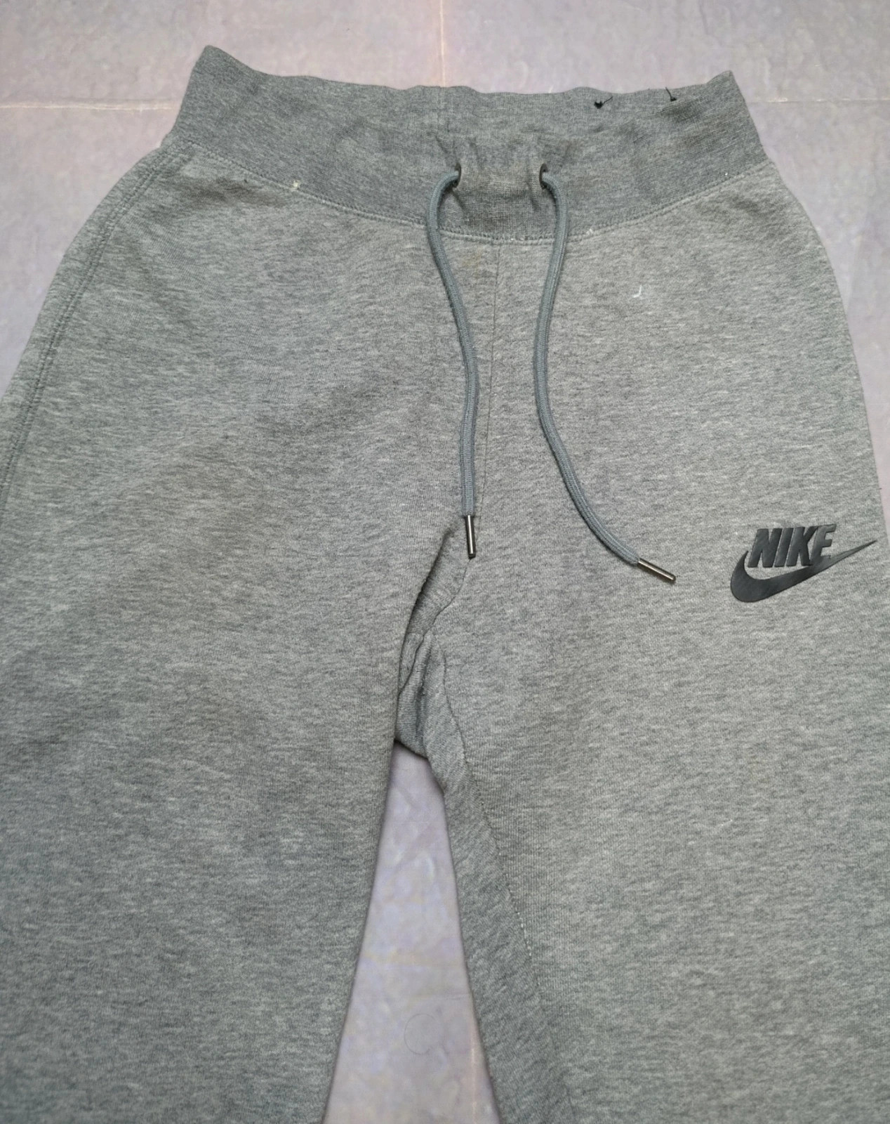 Nike Grey Sportswear Fleece Sweatpants / Joggers - Size XS – Nike – taille XS / 34 / 6 2