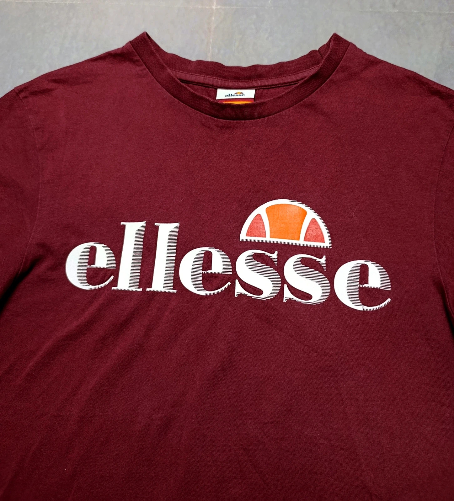 Ellesse Burgundy Graphic Logo T-Shirt - Size S – Ellesse – taille S 3