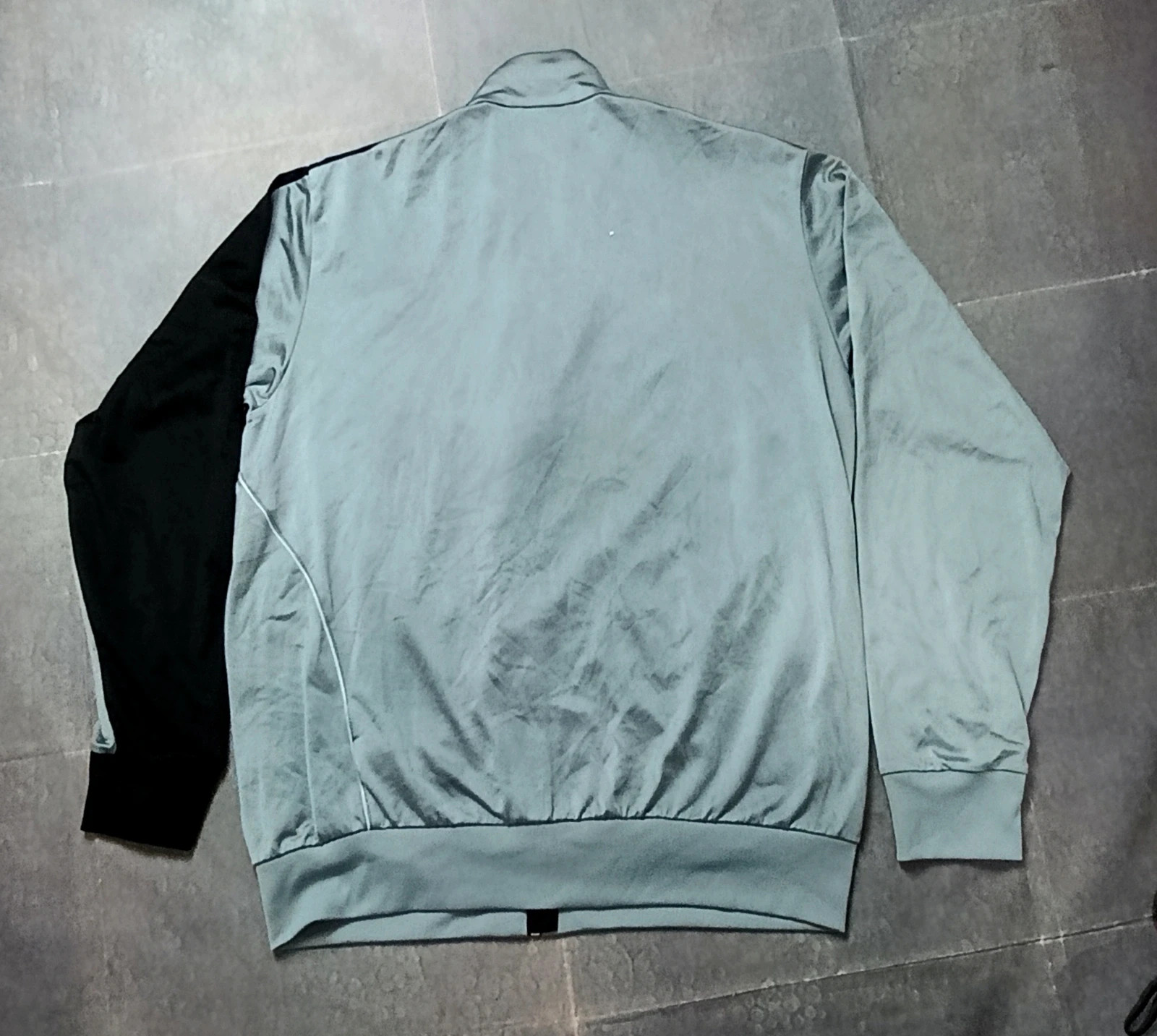 Adidas trackjacket vintage Y2K size M grey black 3 stripes / chaqueta chándal – Vintage Dressing – taille M 2