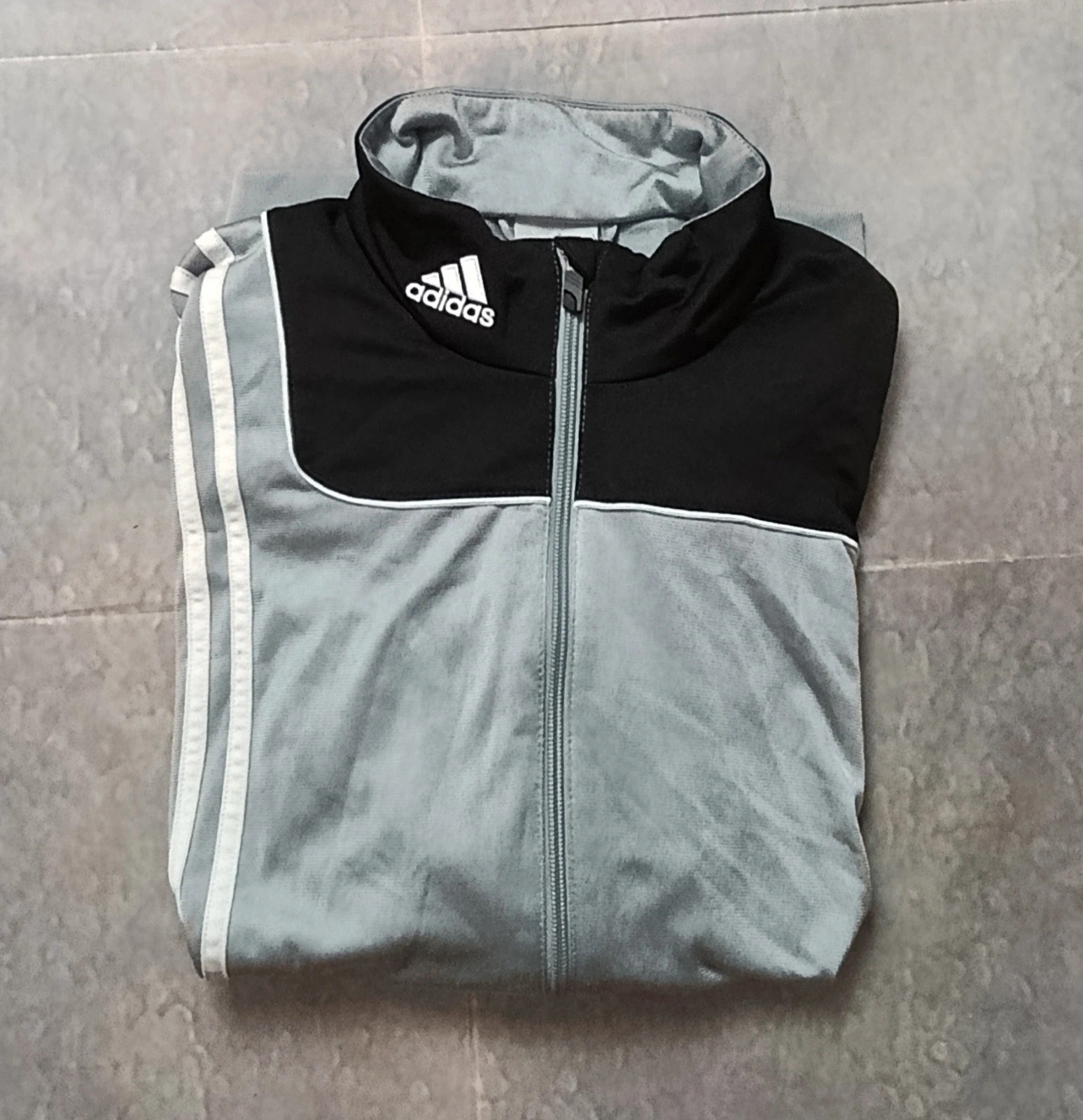 Adidas trackjacket vintage Y2K size M grey black 3 stripes / chaqueta chándal – Vintage Dressing – taille M 3