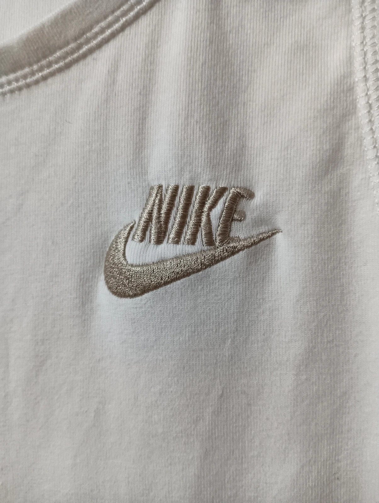 Nike Essentials White Tank Top / Vest - Size M – Nike – taille M / 38 / 10 2