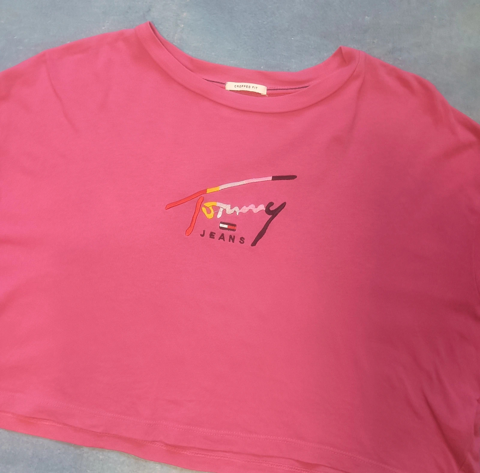 T-shirt crop top Tommy Jeans mujer Size XS pink – Tommy Jeans – taille XS / 34 / 6 2