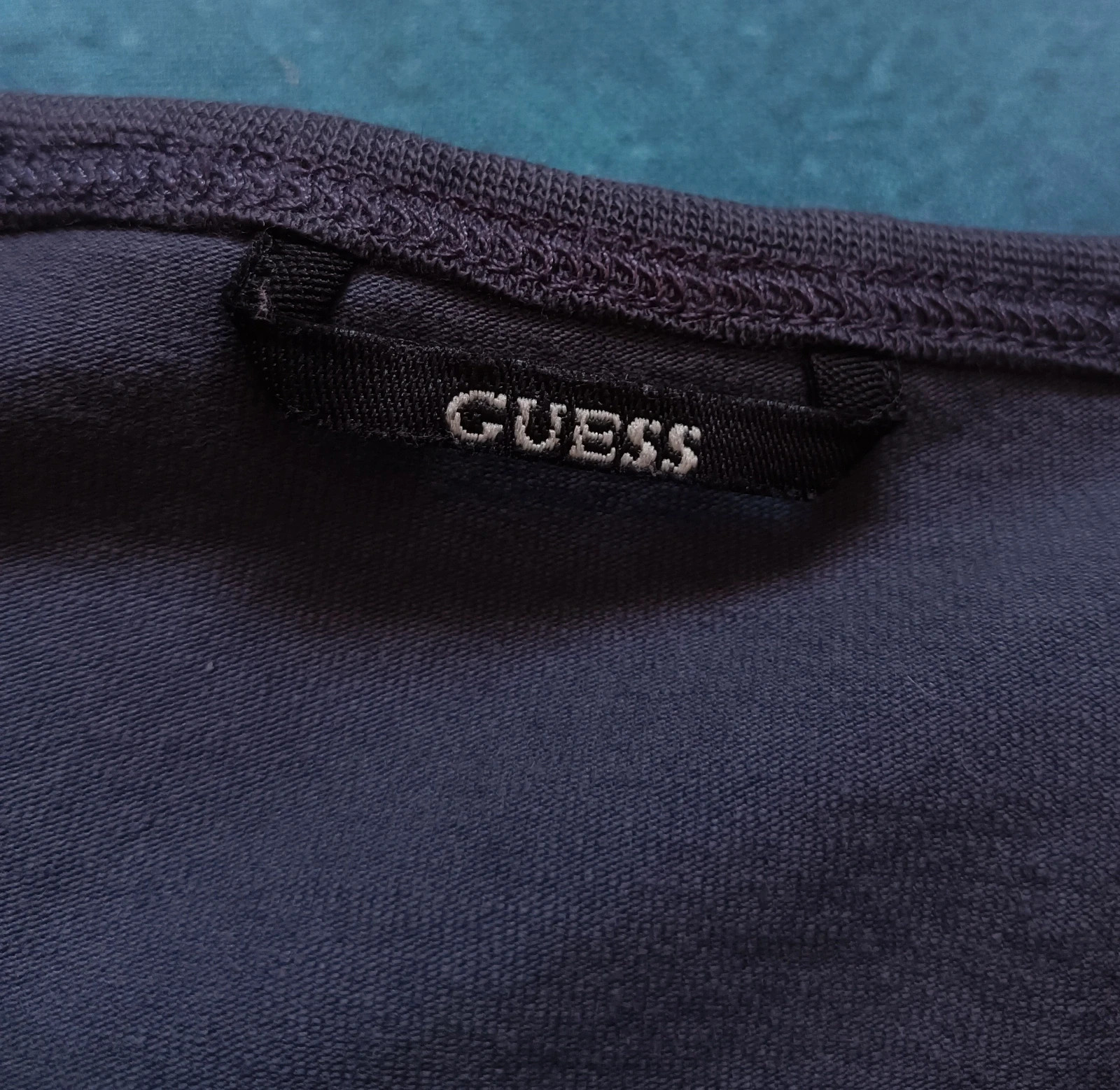 GUESS Jeans Men's Grey Graphic T-Shirt Size 3XL (Slim Fit / 55cm Pit to Pit) – GUESS – taille XXXL 5