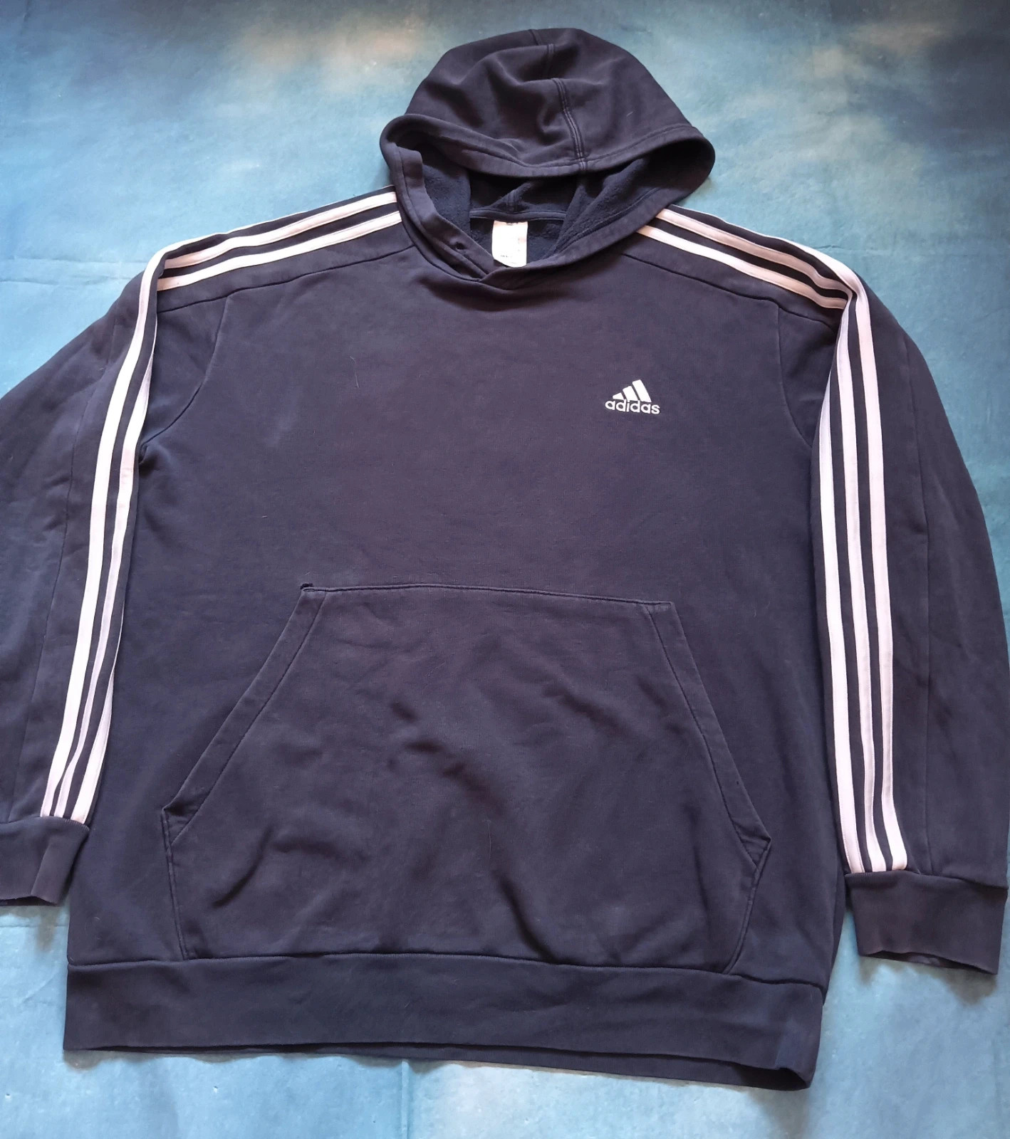 Hoodie Adidas Essentials Navy Blue Size L premium vintage, streetwear sportwear – adidas – taille L 2