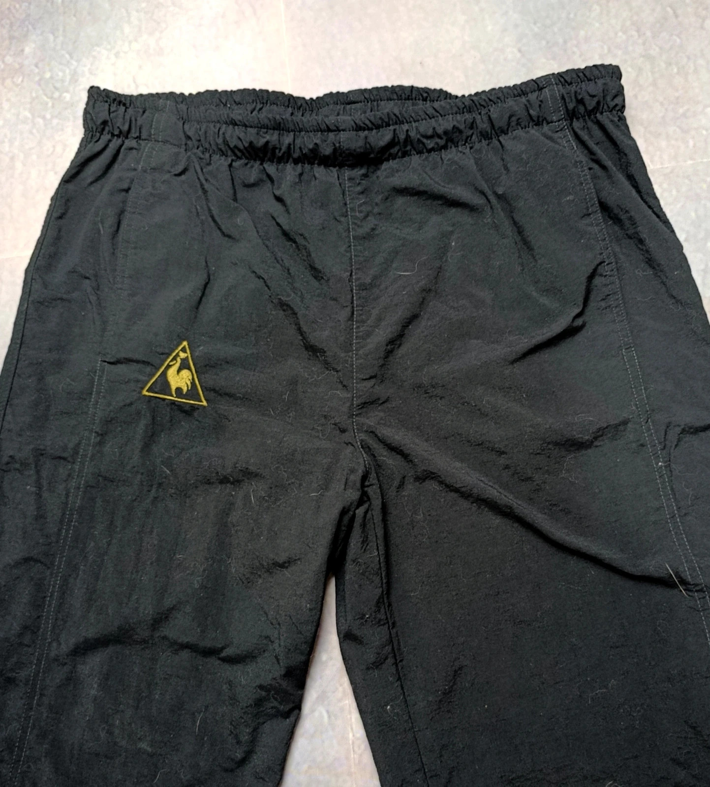 Vintage Le Coq Sportif Black Track Pants L Retro Windbreaker Joggers Sportswear – Le Coq Sportif – taille L 2