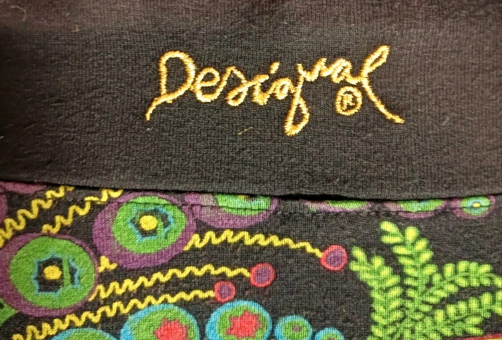 Falda corta Desigual negra con estampado L / Desigual black printed mini skirt L – Desigual – taille L / 40 / 12 5