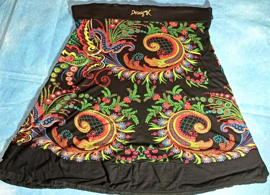 Falda corta Desigual negra con estampado L / Desigual black printed mini skirt L – Desigual – taille L / 40 / 12 2