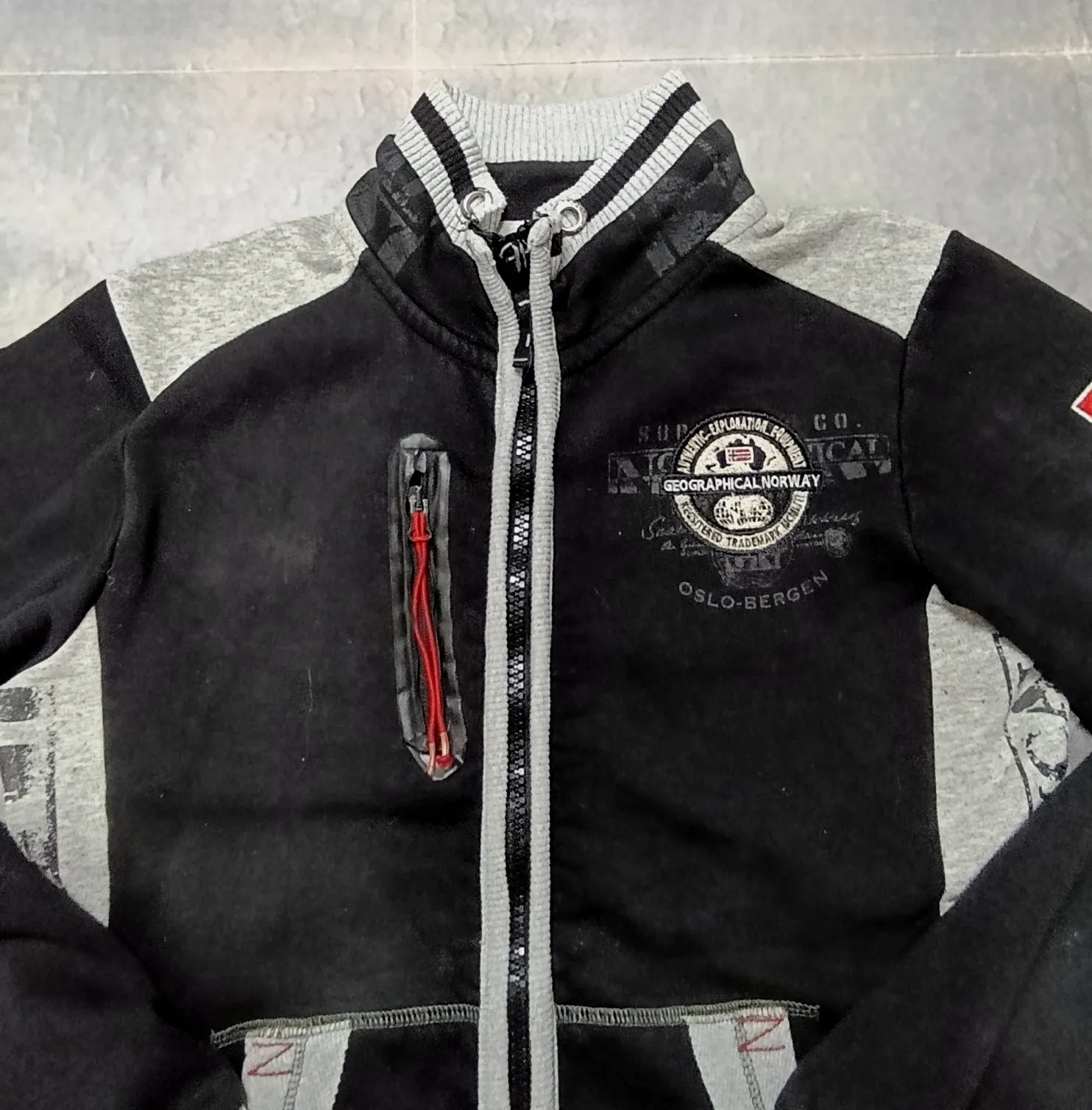 Geographical Norway Zip Sweatshirt Jacket Black Grey Vintage Y2K Size L – Geographical Norway – taille L 4