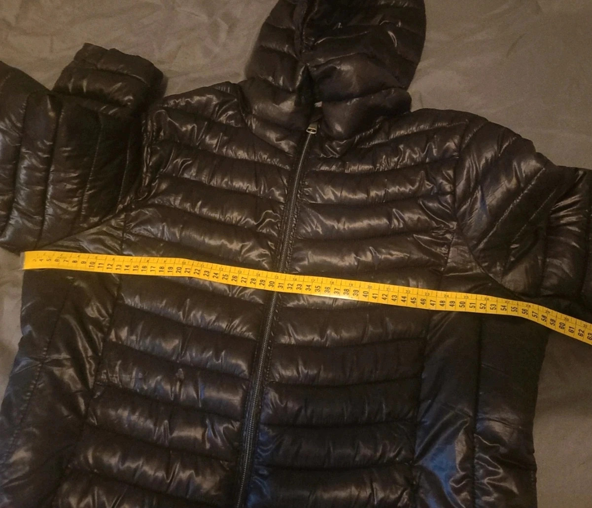 Chaqueta acolchada negra con capucha marca Esmara – Esmara – taille XL / 42 / 14 3