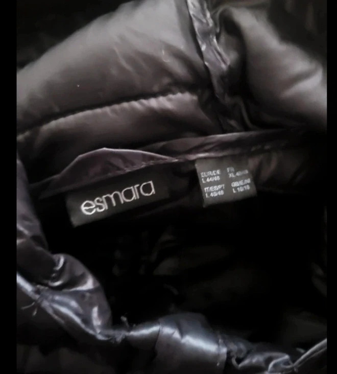 Chaqueta acolchada negra con capucha marca Esmara – Esmara – taille XL / 42 / 14 5