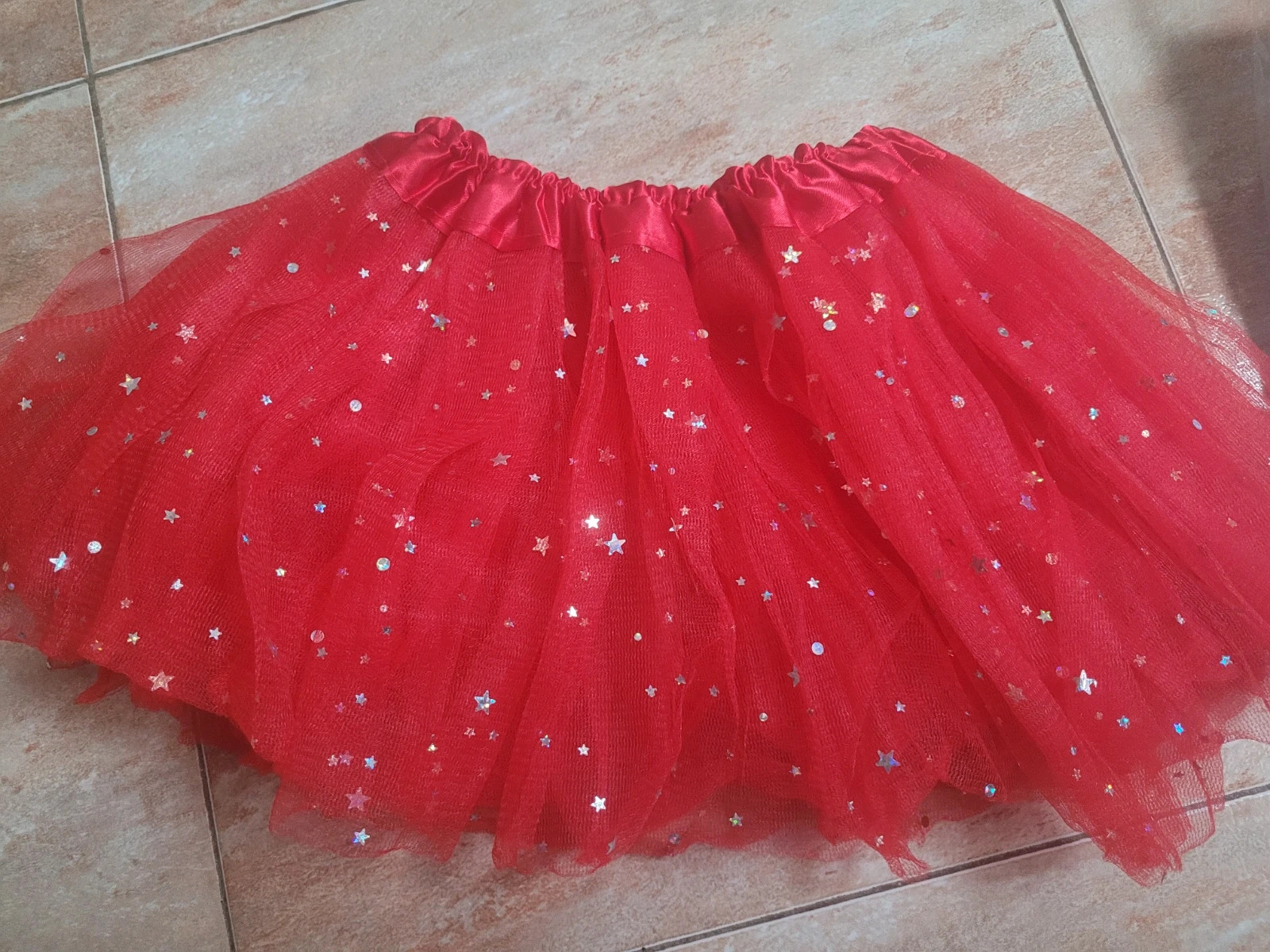 Falda tutú roja con estrellas brillantes – marca blanca – taille Taille unique 3