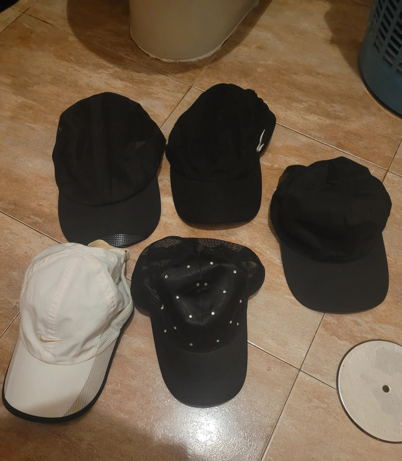 Pack de 5 Gorras variadas talla uinica – Nike – taille 58
