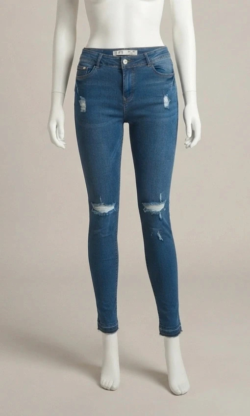 Vaqueros pitillo rotos Denim Co. Talla 46 nuevos