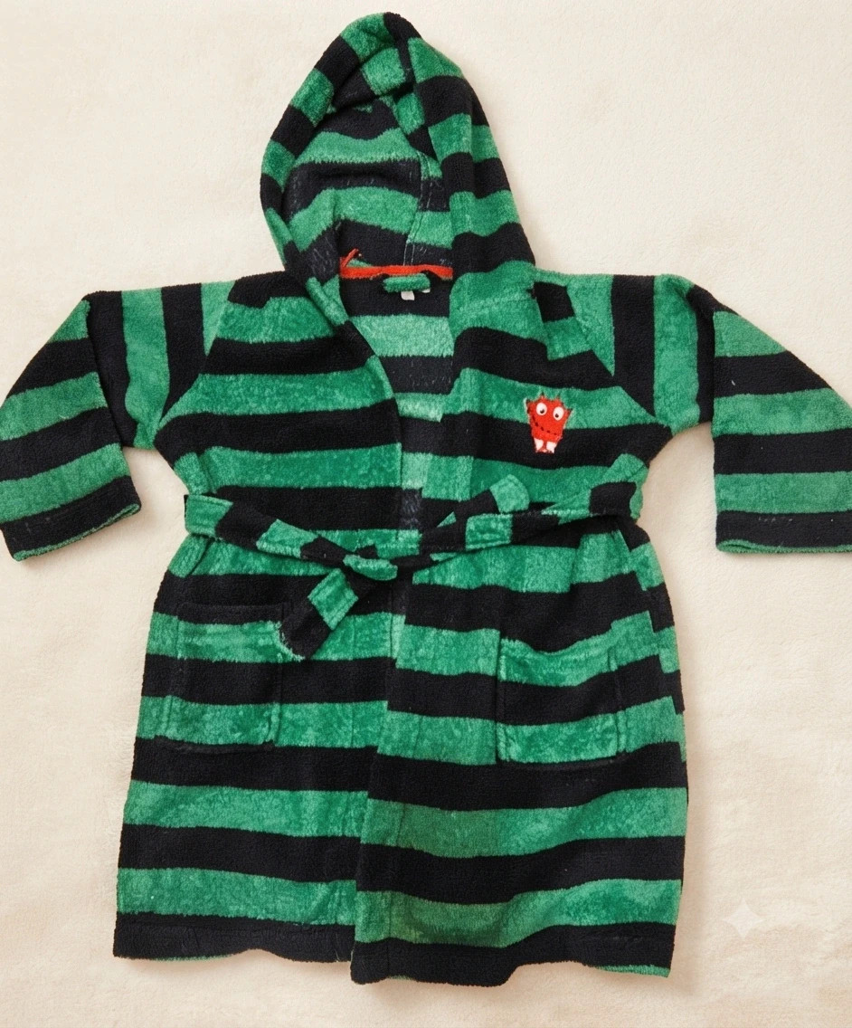 Bata infantil de rayas verde y negra talla 4/5 años – Blue Zoo – taille 4 ans / 104 cm