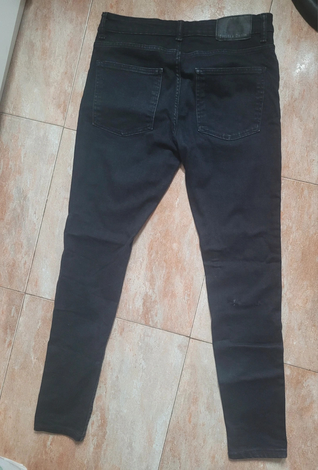 Vaqueros negros Super Skinny Bershka Talla 40 – Bershka – taille M 2