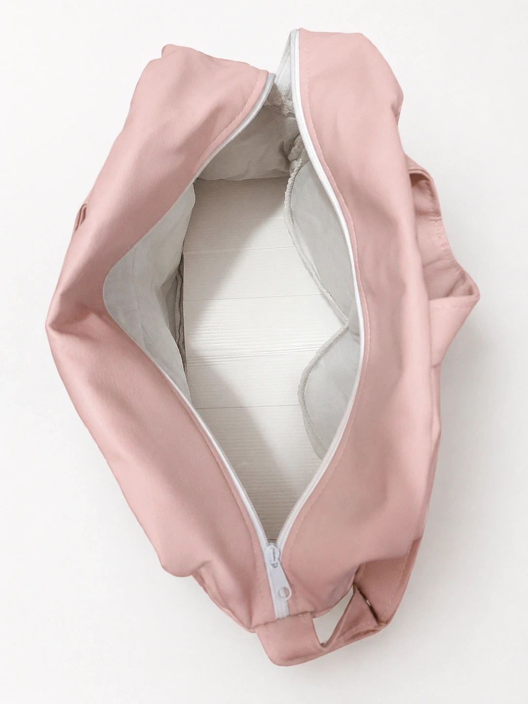Bolso de maternidad o carro rosa con lazo – bebeeco 2