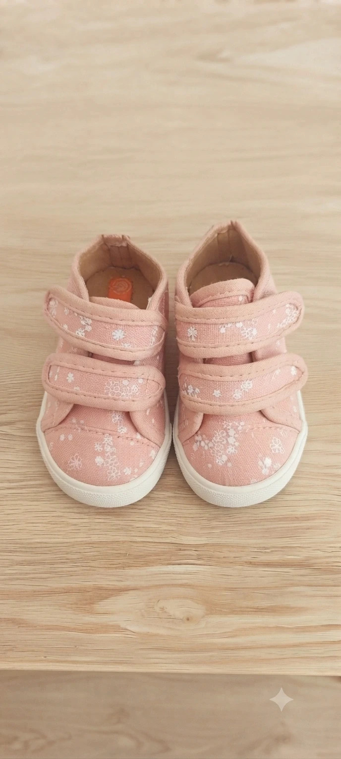 Lote de 4 pares de zapatos de bebé ideales para el verano y entretiempo nuevos – Gioseppo – taille 18 2