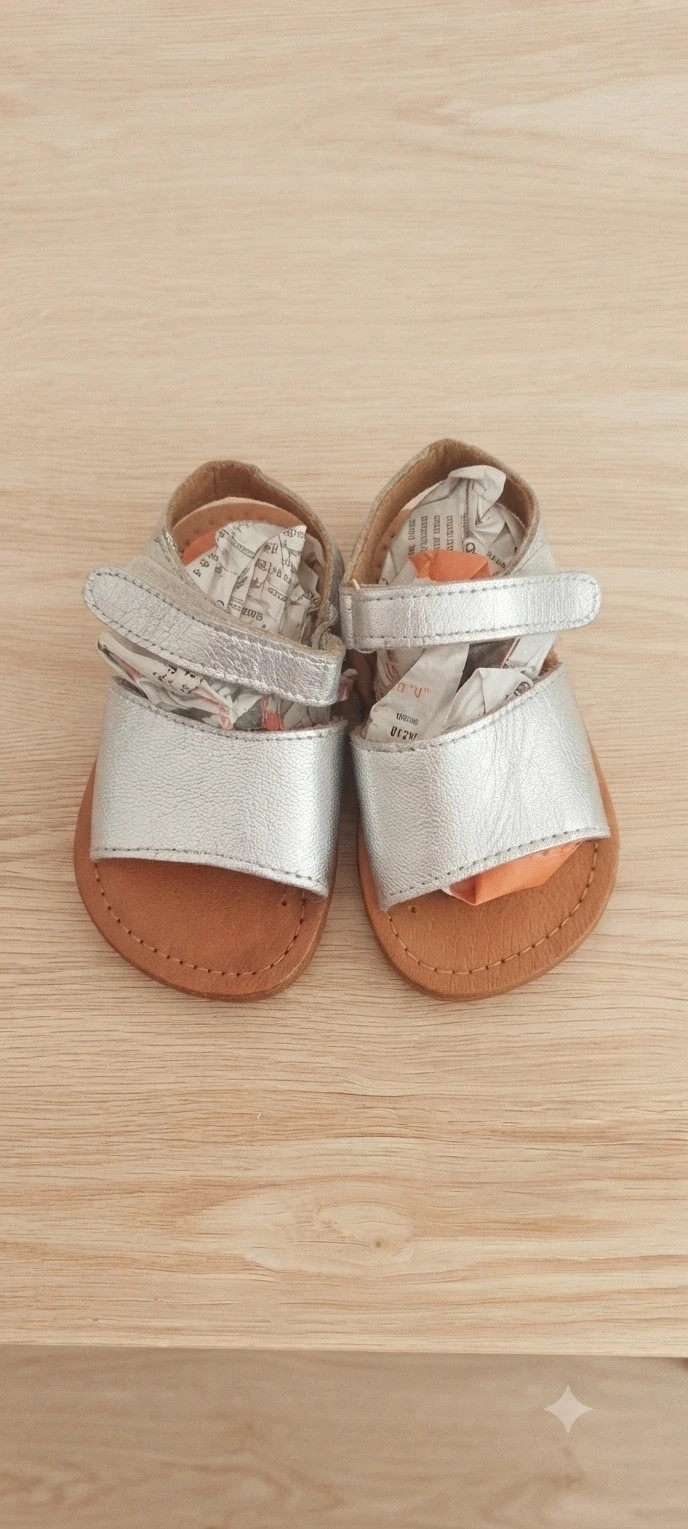 Lote de 4 pares de zapatos de bebé ideales para el verano y entretiempo nuevos – Gioseppo – taille 18 4