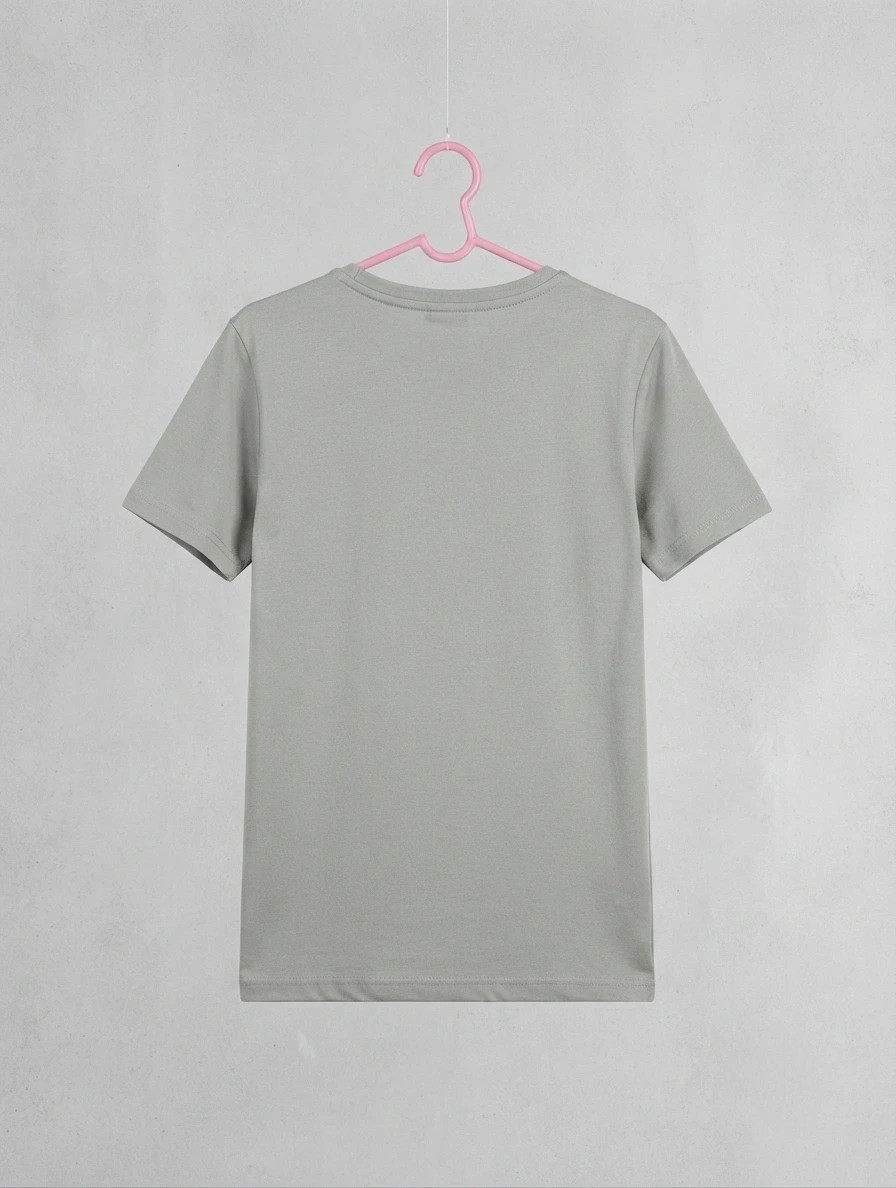 Camiseta El Niño Sweet Wear gris con diseño frontal (Talla 10) – El Nino – taille 10 ans / 140 cm 4