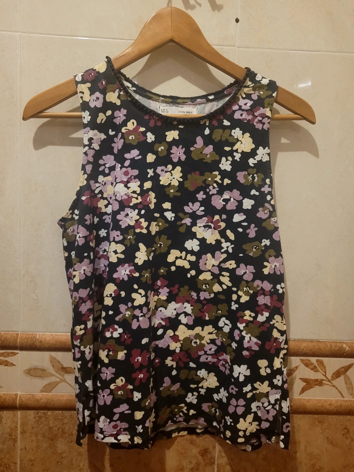 Camiseta sin mangas floral Sfera talla S – Sfera – taille S / 36 / 8