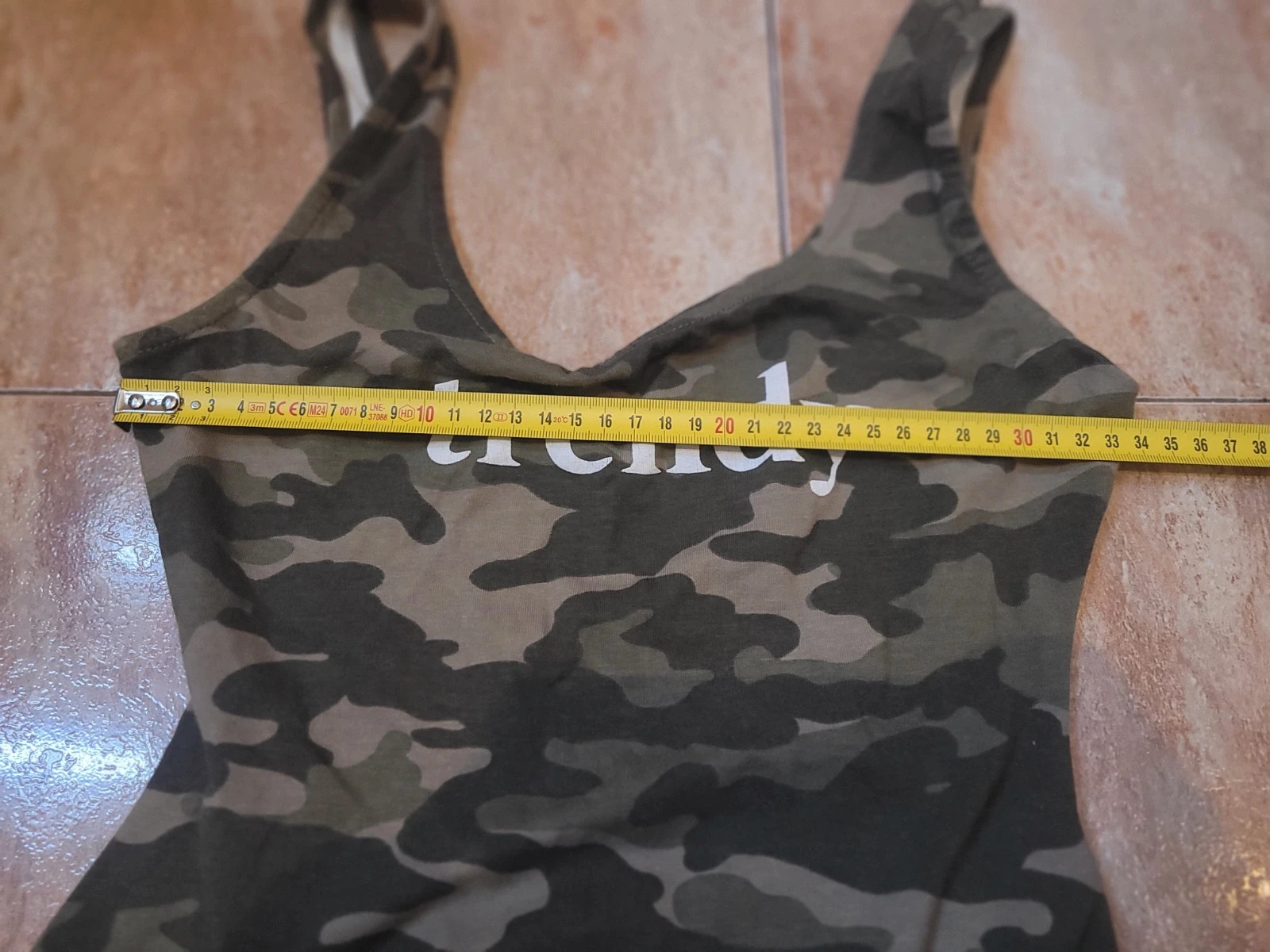 Body camuflaje "trendy" Bershka talla S – Bershka – taille S / 36 / 8 5