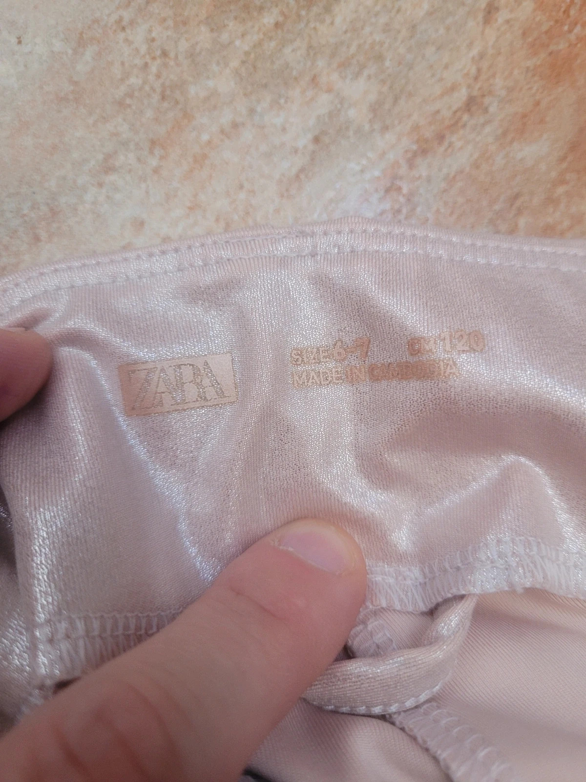 Leggings metálicos Zara Kids talla 6/7 años – Zara – taille 6 ans / 116 cm 3