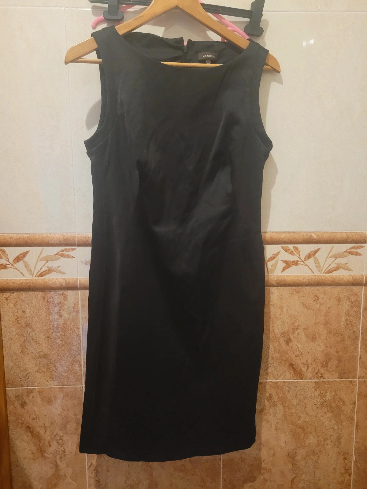 Vestido negro de tubo endra el corte Inglés talla 40