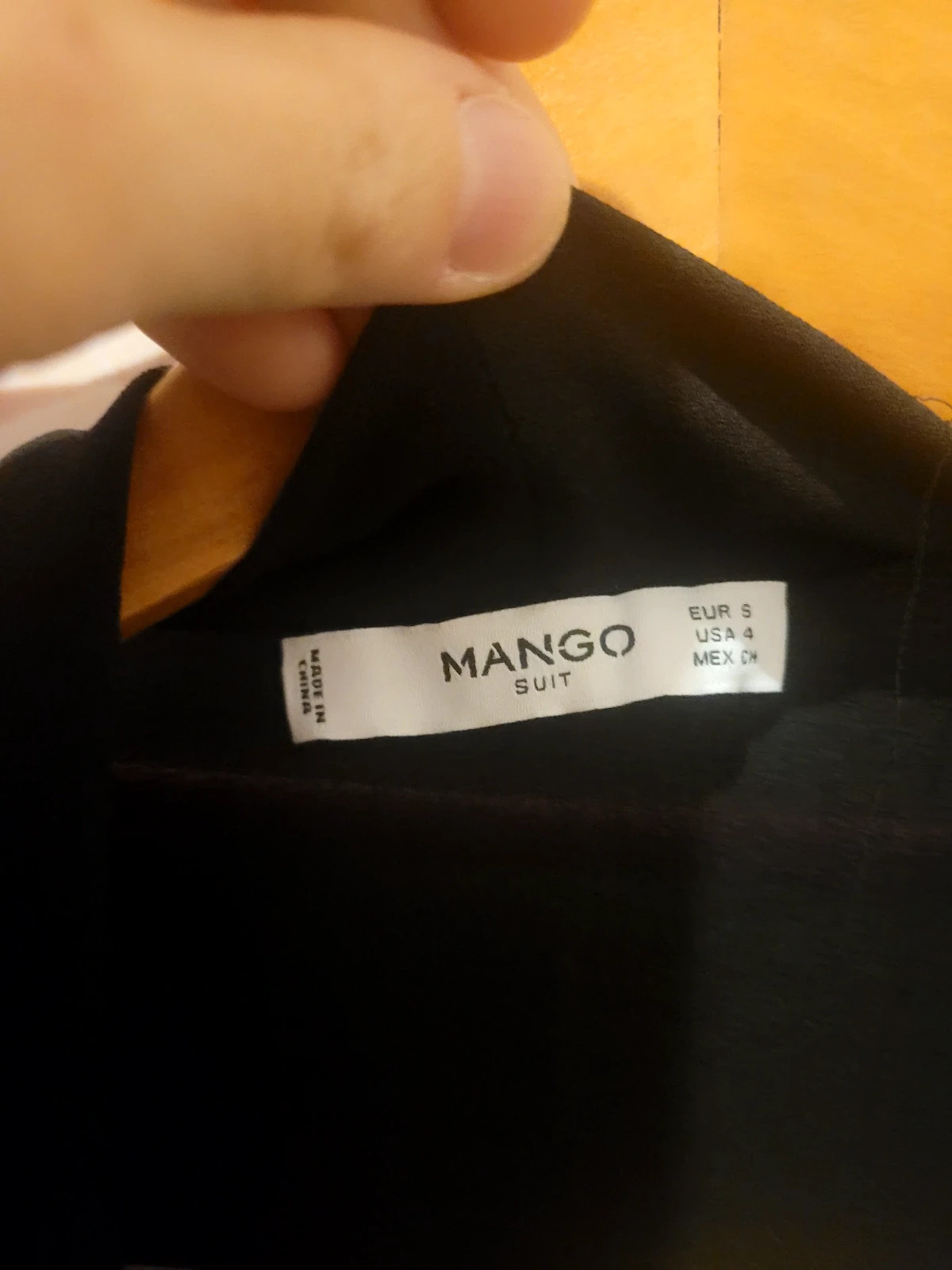 Vestido Negro Mango Suit - Estilo Cruzado con Detalles Plateados – Mango – taille S / 36 / 8 5