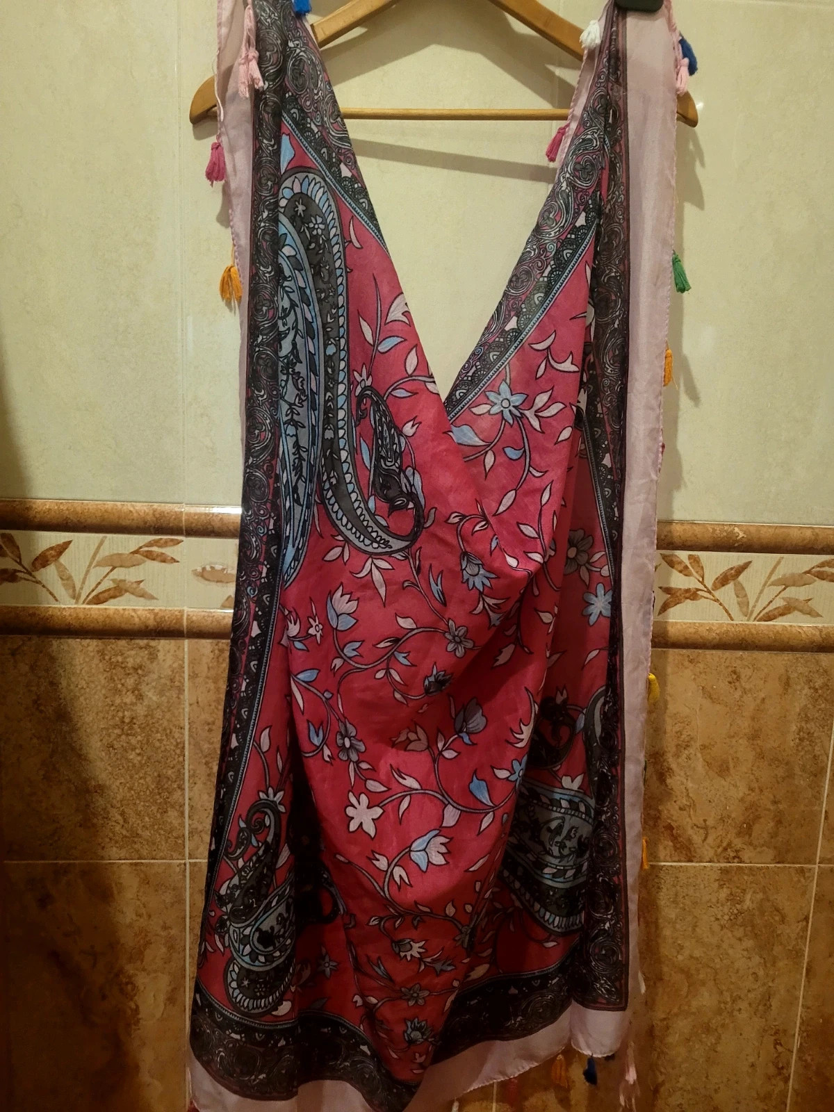 Pañuelo / Chal con Estampado Paisley y Borlas Multicolor – Vintage