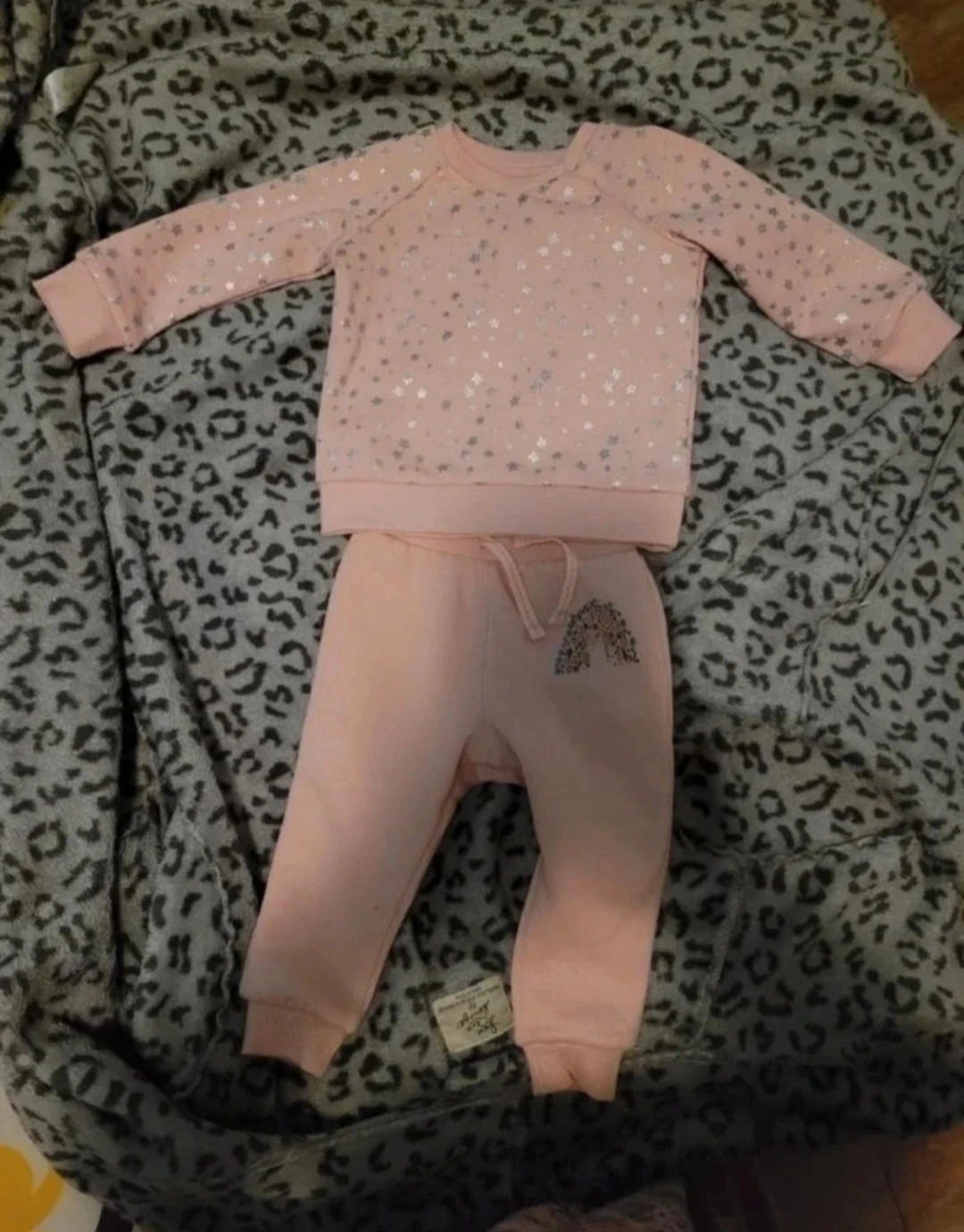 Conjunto bebé niña rosa estrellas y arcoíris – Primark – taille 6-9 mois / 68 cm